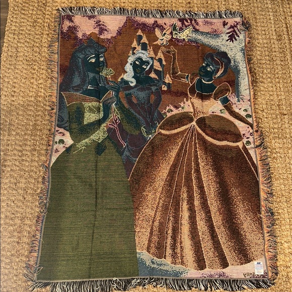 Disney Princesses “Princesses Walk in Park” Woven  Tapestry Throw Blanket - Picture 4 of 9